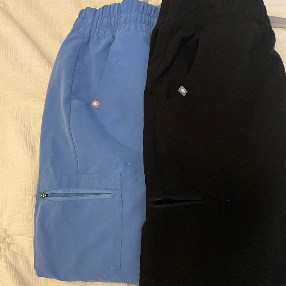 Figs scrub pant set. Size M regular